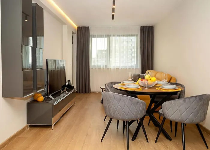 Cozy 1-bedroom With Sea View & Parking By Flat Mаnаger * فارنا