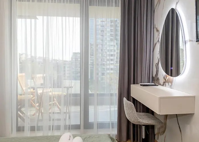 Cozy 1-bedroom With Sea View & Parking By Flat Mаnаger * فارنا