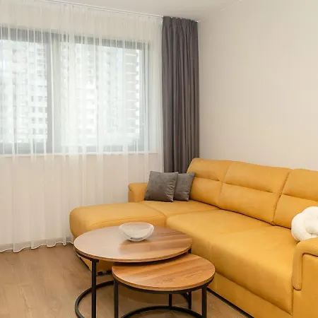 Daire Cozy 1-bedroom With Sea View & Parking By Flat Mаnаger